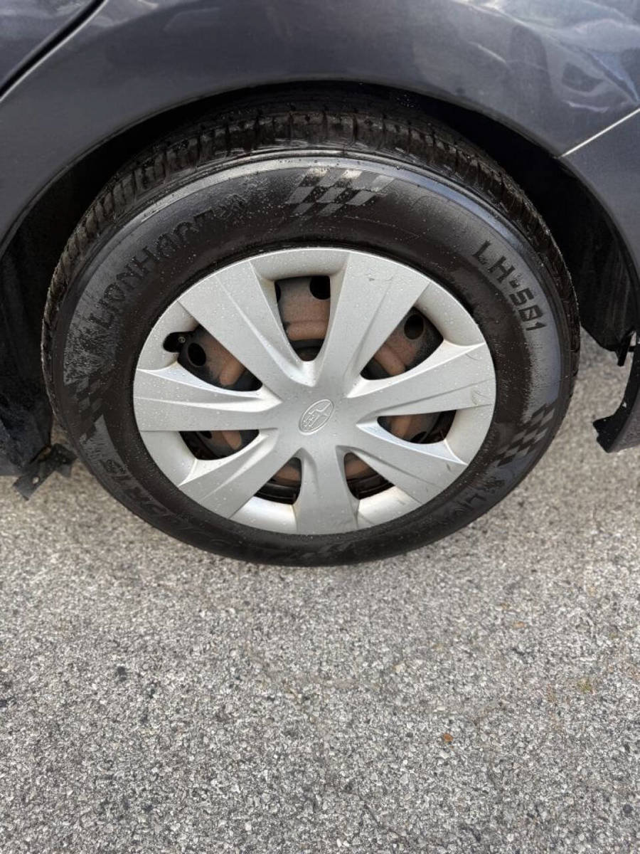Used 2013 Subaru Impreza 2.0i AWD/4WD image 11