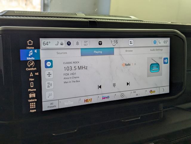 Used 2024 Jeep Wrangler Unlimited Rubicon 4xe w/ Technology Group image 30