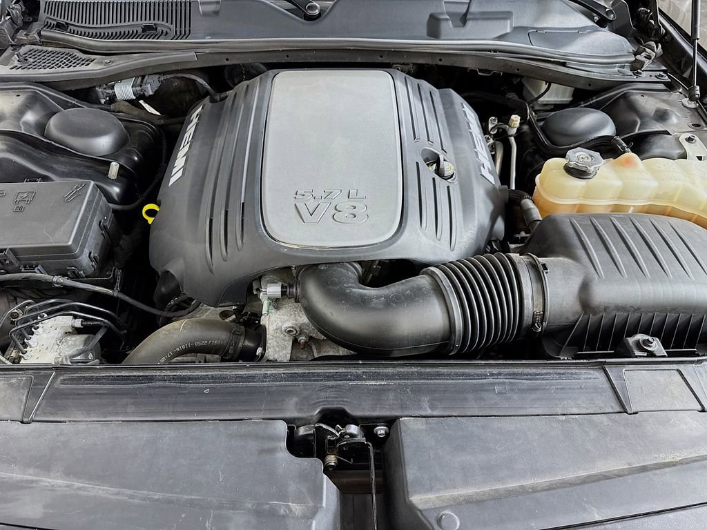 Used 2019 Dodge Challenger R/T w/ Driver Convenience Group image 36