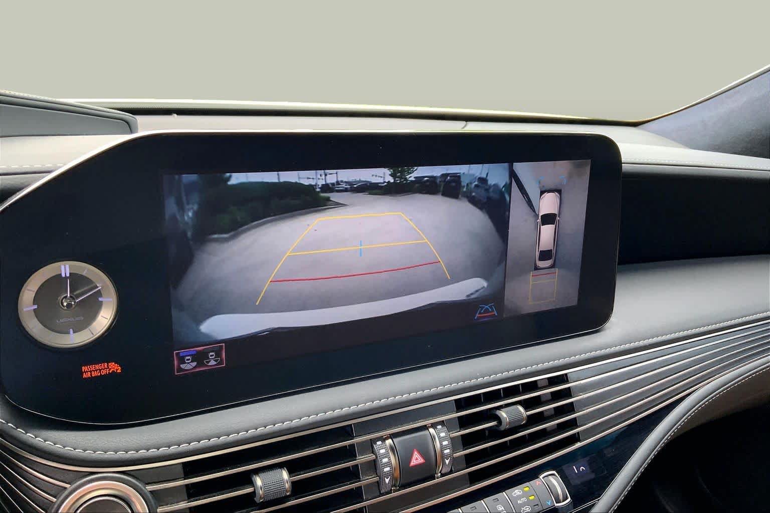 Used 2022 Lexus LS 500 w/ Interior Upgrade Package RWD image 25
