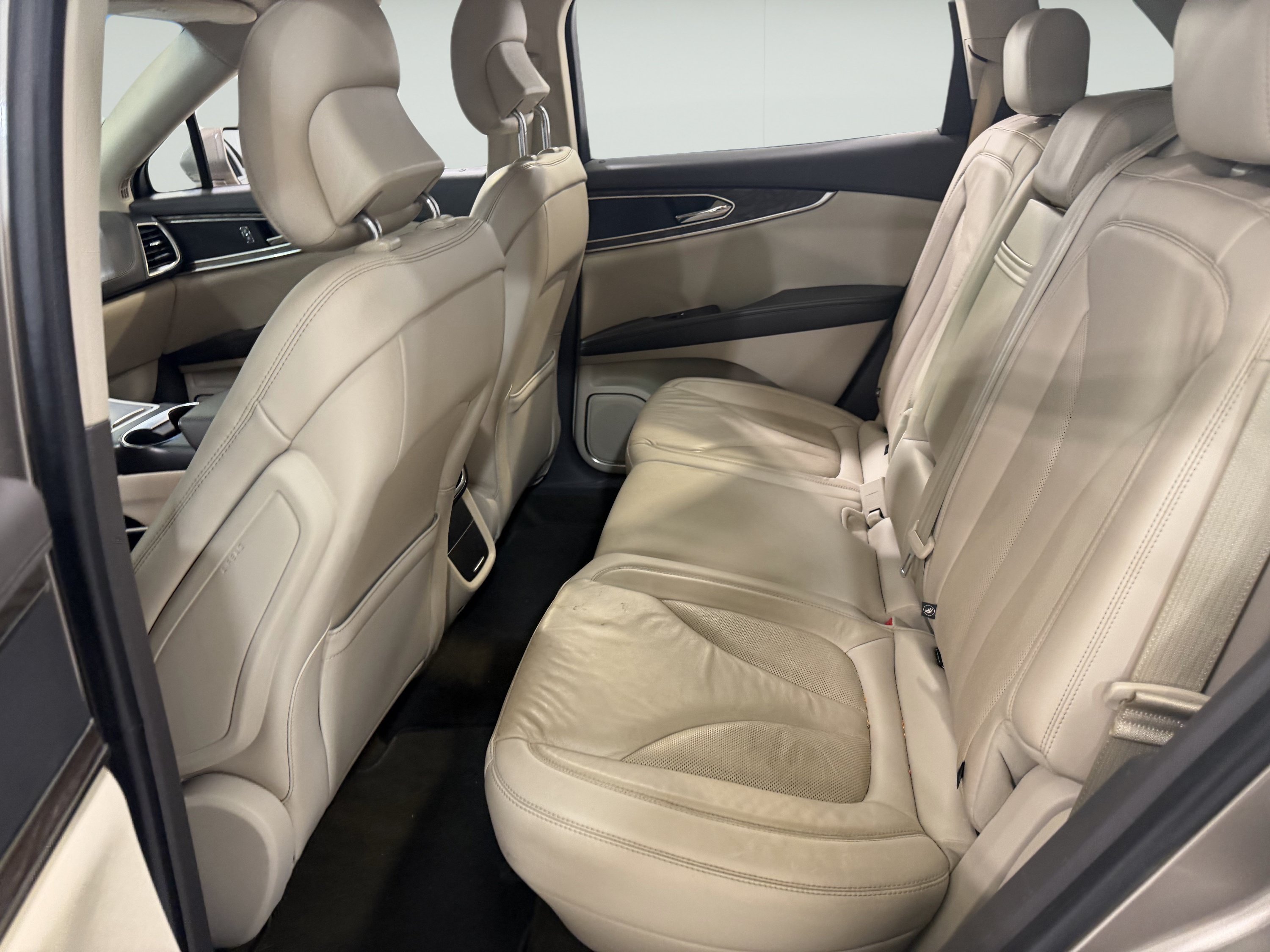 Used 2019 Lincoln Nautilus Select FWD image 10