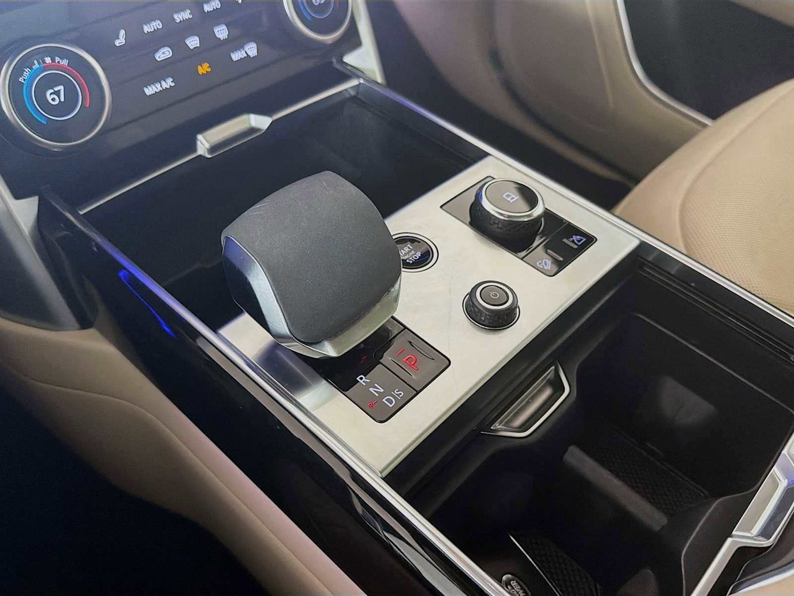 Used 2023 Land Rover Range Rover SE AWD/4WD image 19