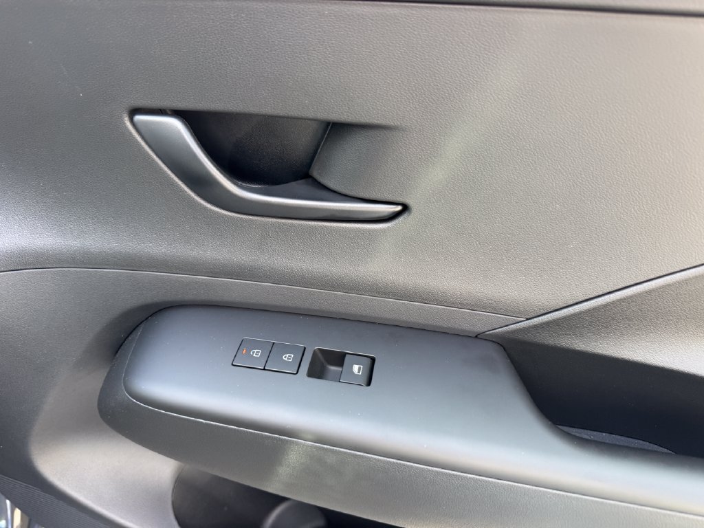 New 2025 Hyundai Kona SEL FWD image 12