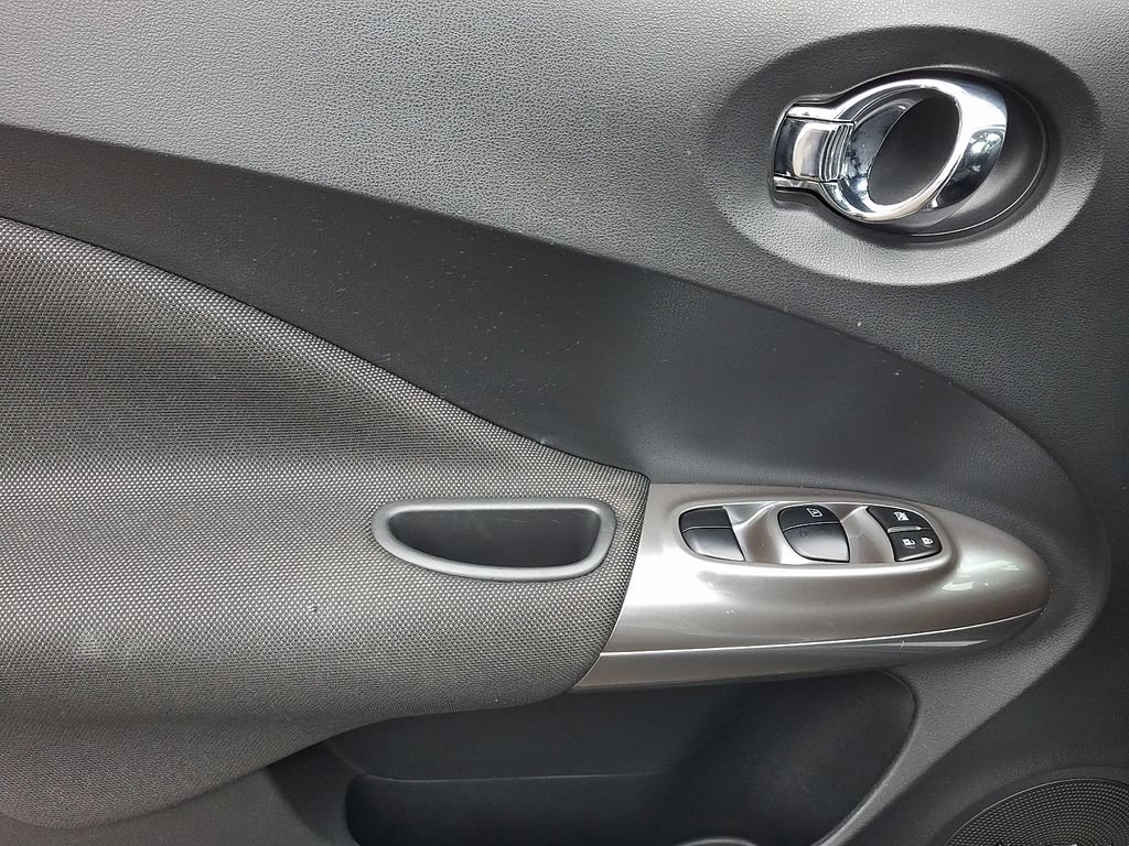 Used 2014 Nissan Juke SV w/ Navigation Package AWD/4WD image 13