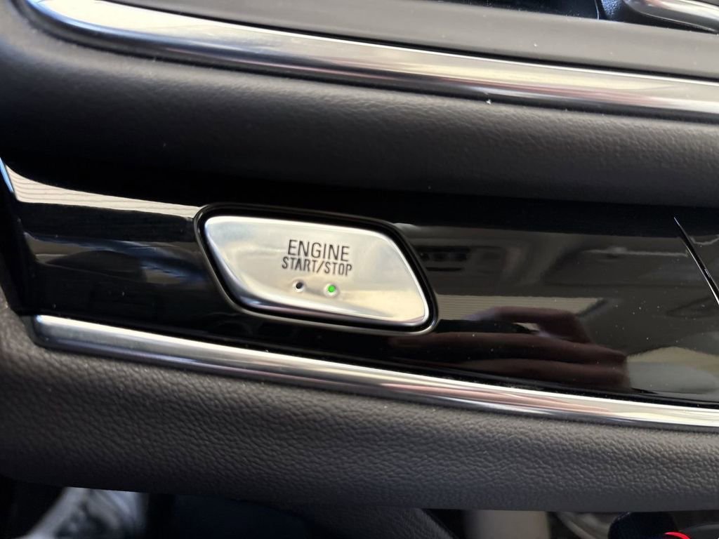 Certified 2024 Buick Enclave Avenir w/ Avenir Technology Package image 17