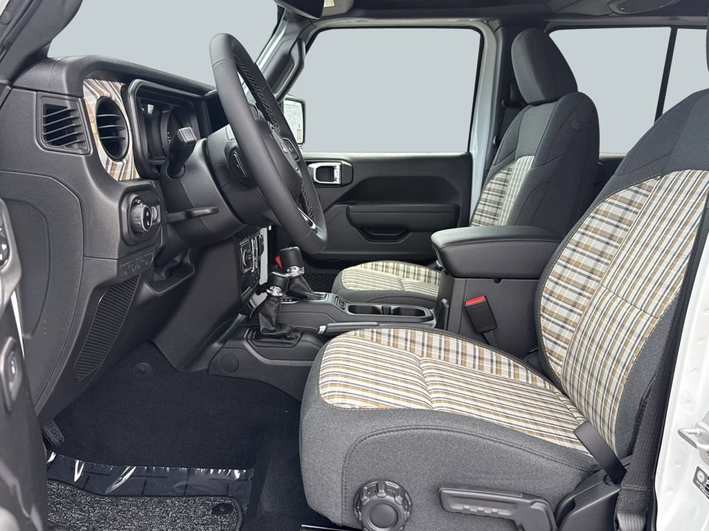 New 2026 Jeep Gladiator Sport AWD/4WD image 32