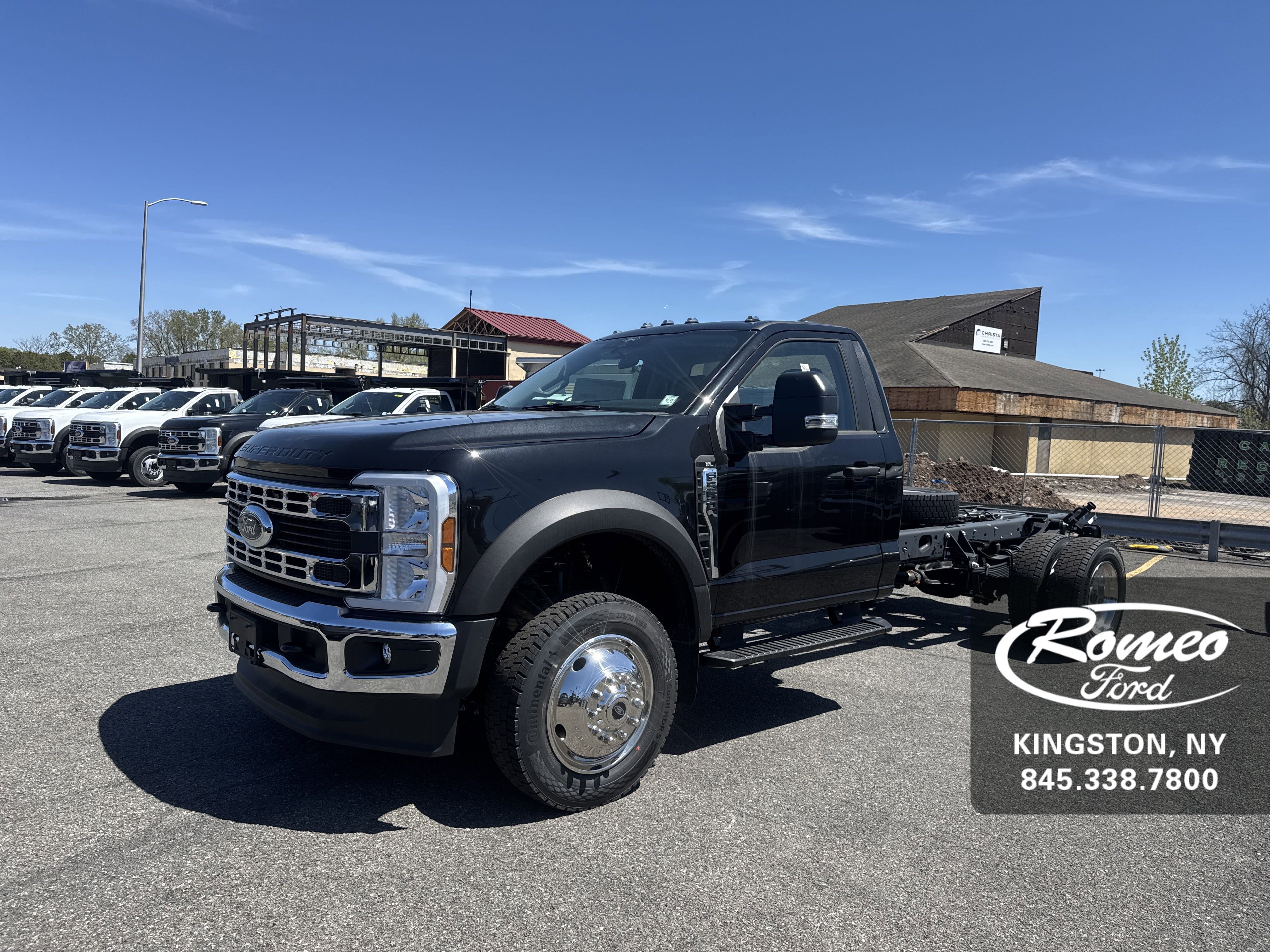 New 2025 Ford F550 4x4 Regular Cab Super Duty w/ XL Chrome Package image 1