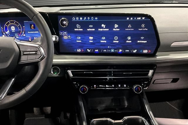 Certified 2025 Chevrolet Traverse LT FWD image 9