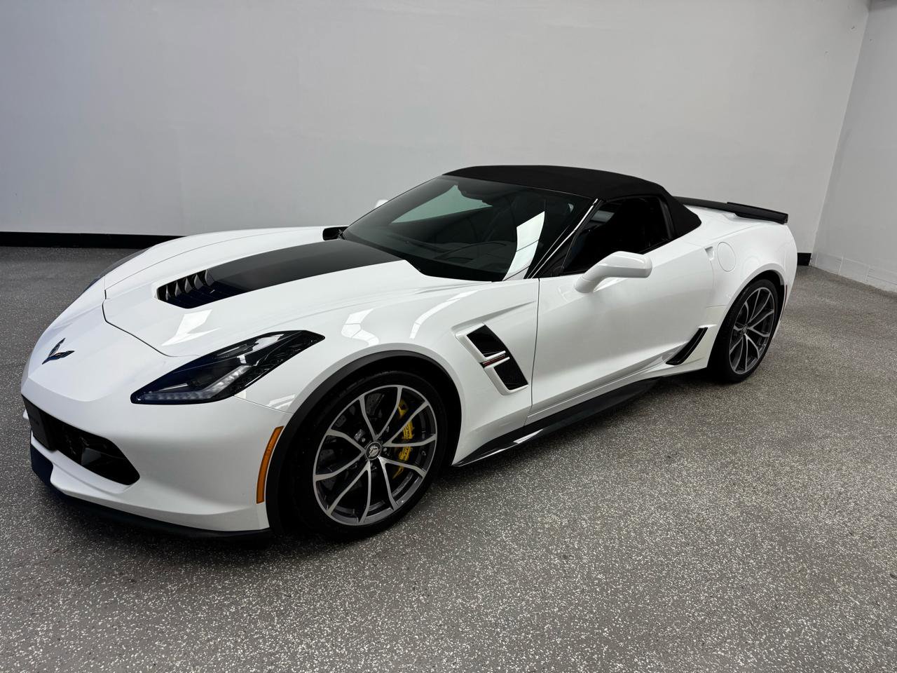 Used 2019 Chevrolet Corvette Grand Sport w/ Z07 Performance Package RWD image 26