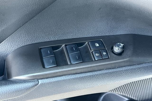 Used 2024 Toyota Camry SE image 12