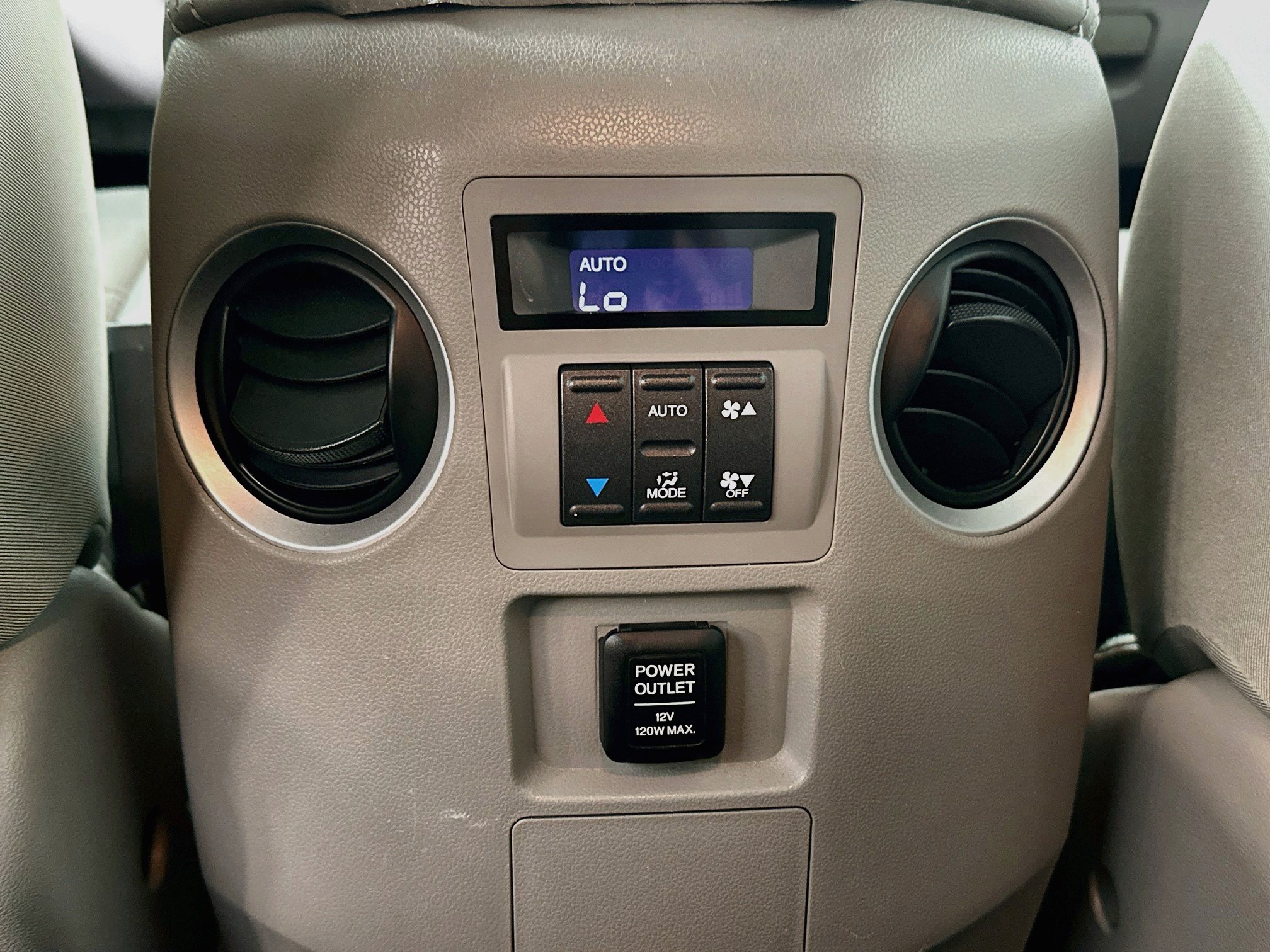 Used 2013 Honda Pilot LX image 24
