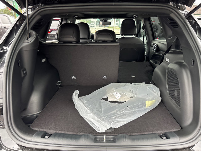 New 2026 Jeep Compass Limited AWD/4WD image 32