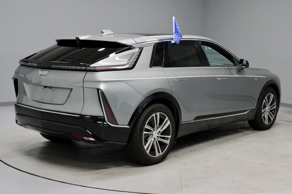 Used 2024 Cadillac Lyriq Luxury image 10