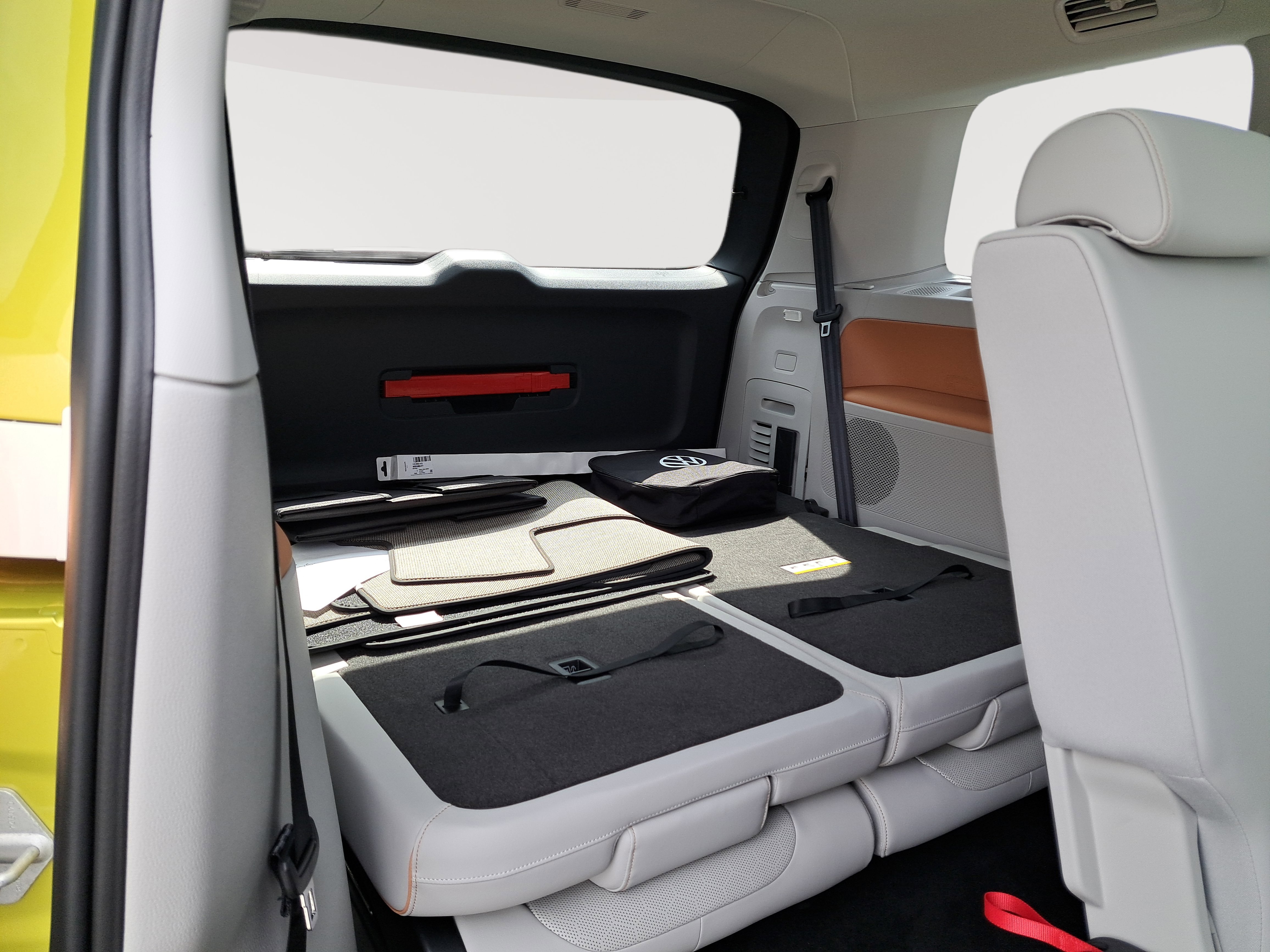 New 2025 Volkswagen ID. Buzz Pro S Plus image 16