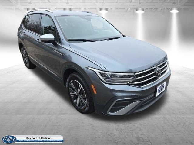 Used 2024 Volkswagen Tiguan Wolfsburg Edition AWD/4WD image 7