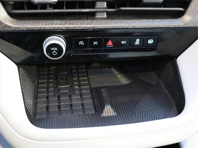 Used 2025 Ford Explorer Platinum w/ LUX Leather Package image 22