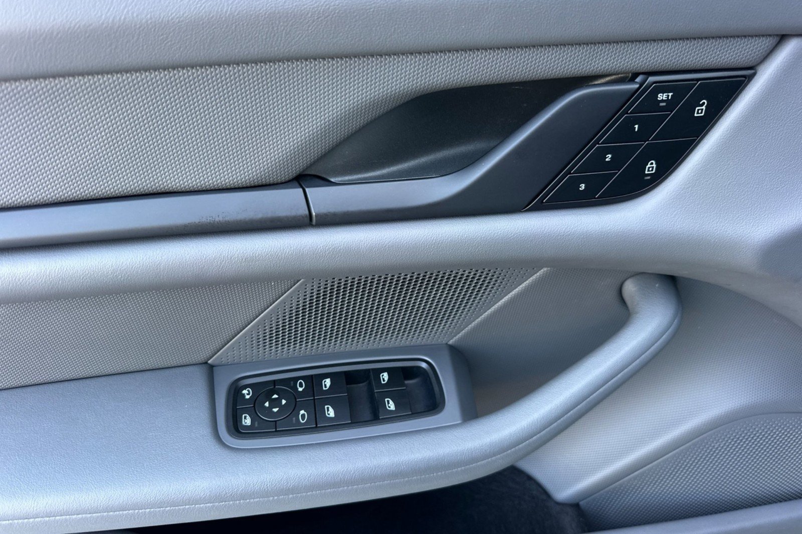 Certified 2023 Porsche Taycan RWD image 12