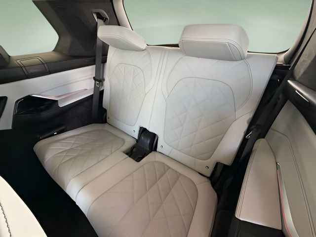 Certified 2023 BMW X7 xDrive40i w/ Premium Package image 39