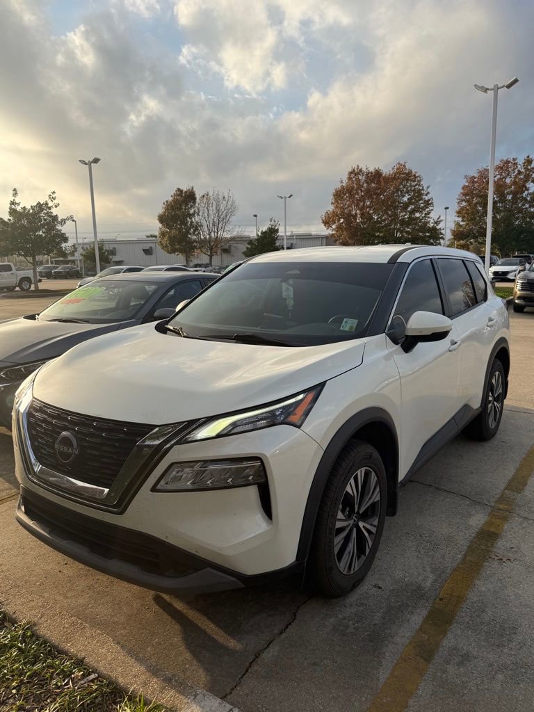 Used 2022 Nissan Rogue SV