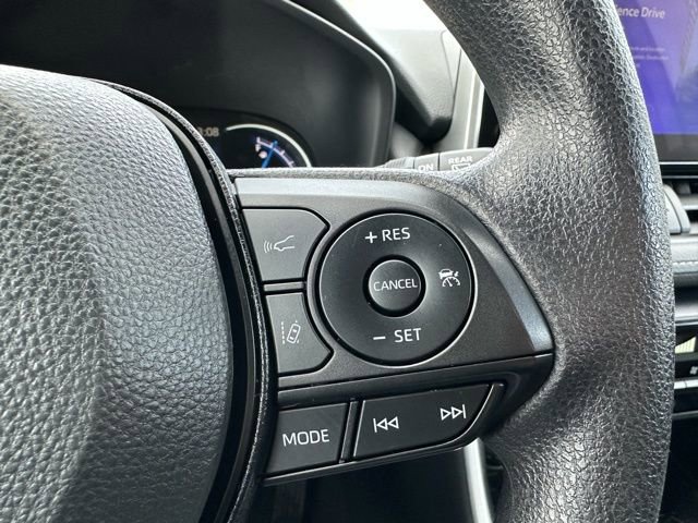 Used 2025 Toyota RAV4 XLE image 16