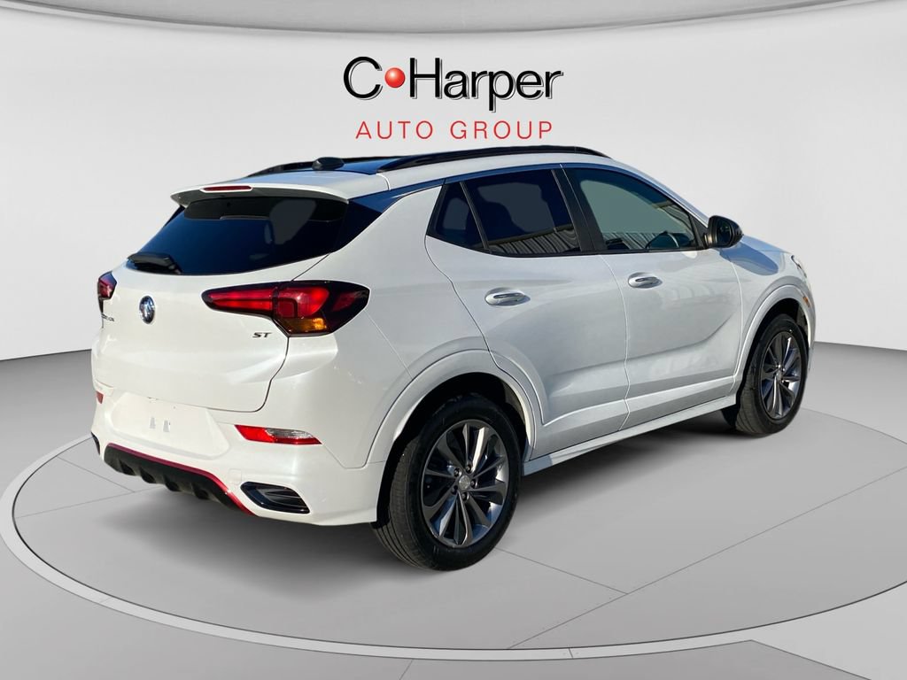 Used 2020 Buick Encore GX Select w/ Sport Touring Package AWD/4WD image 3