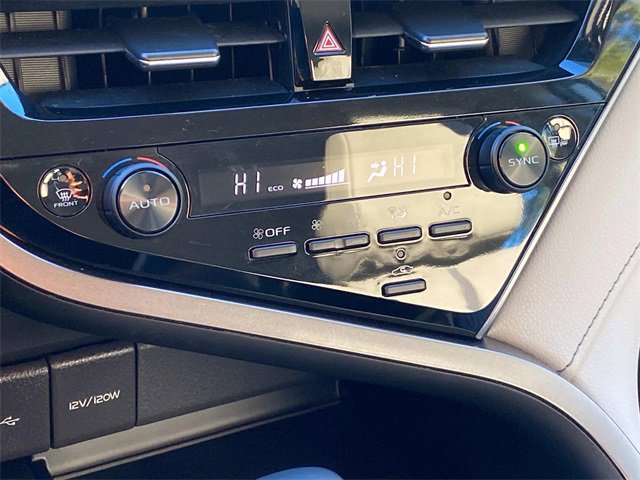 Used 2023 Toyota Camry SE image 25