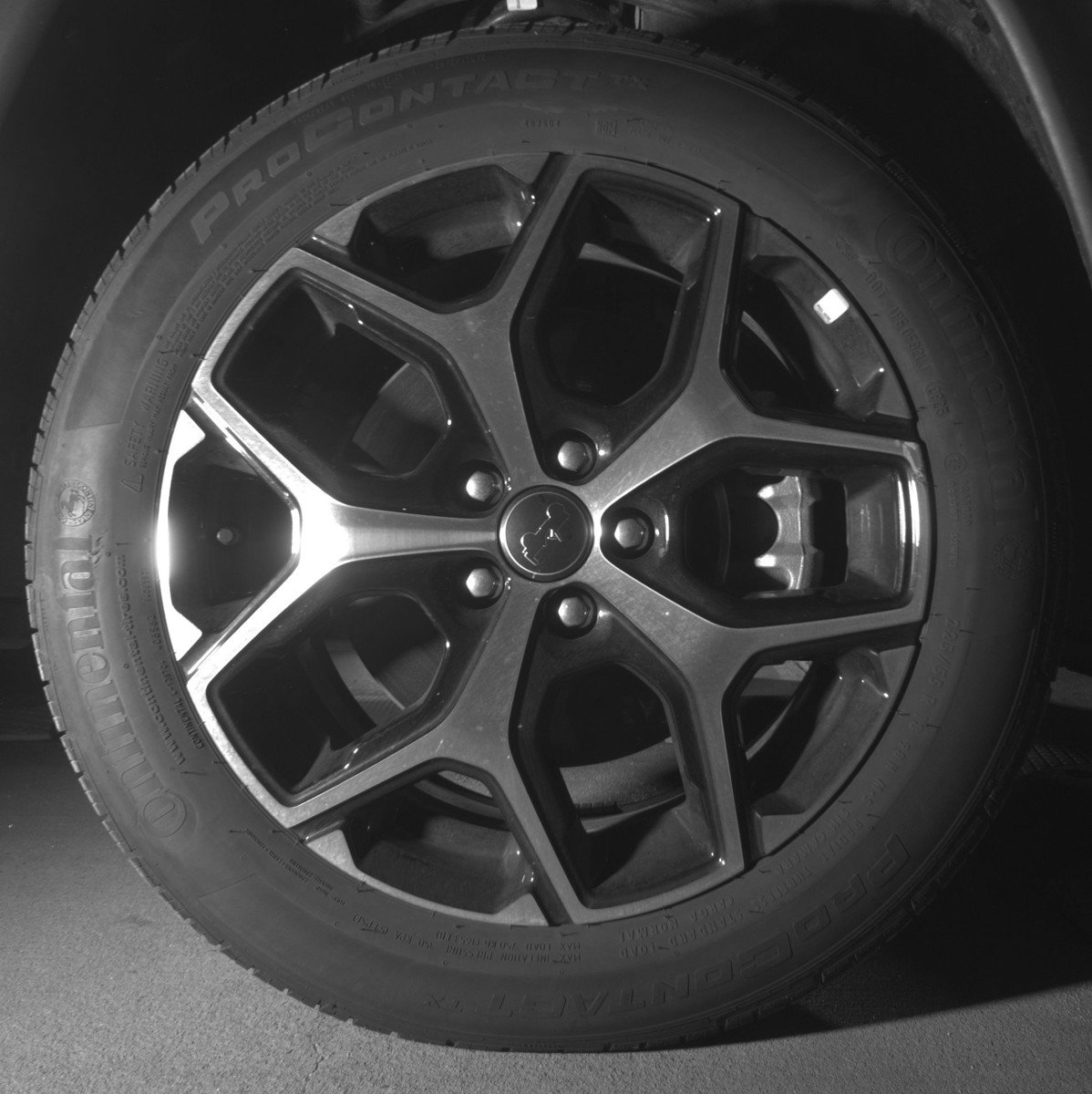 Used 2025 Jeep Compass Limited image 13