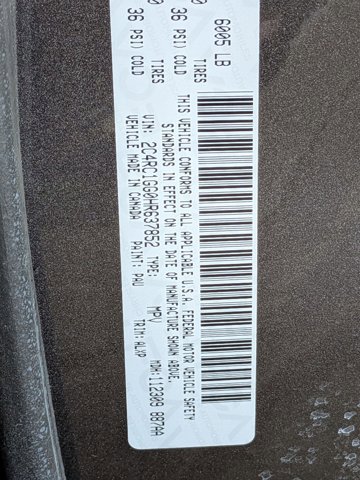 Used 2017 Chrysler Pacifica Limited FWD image 28