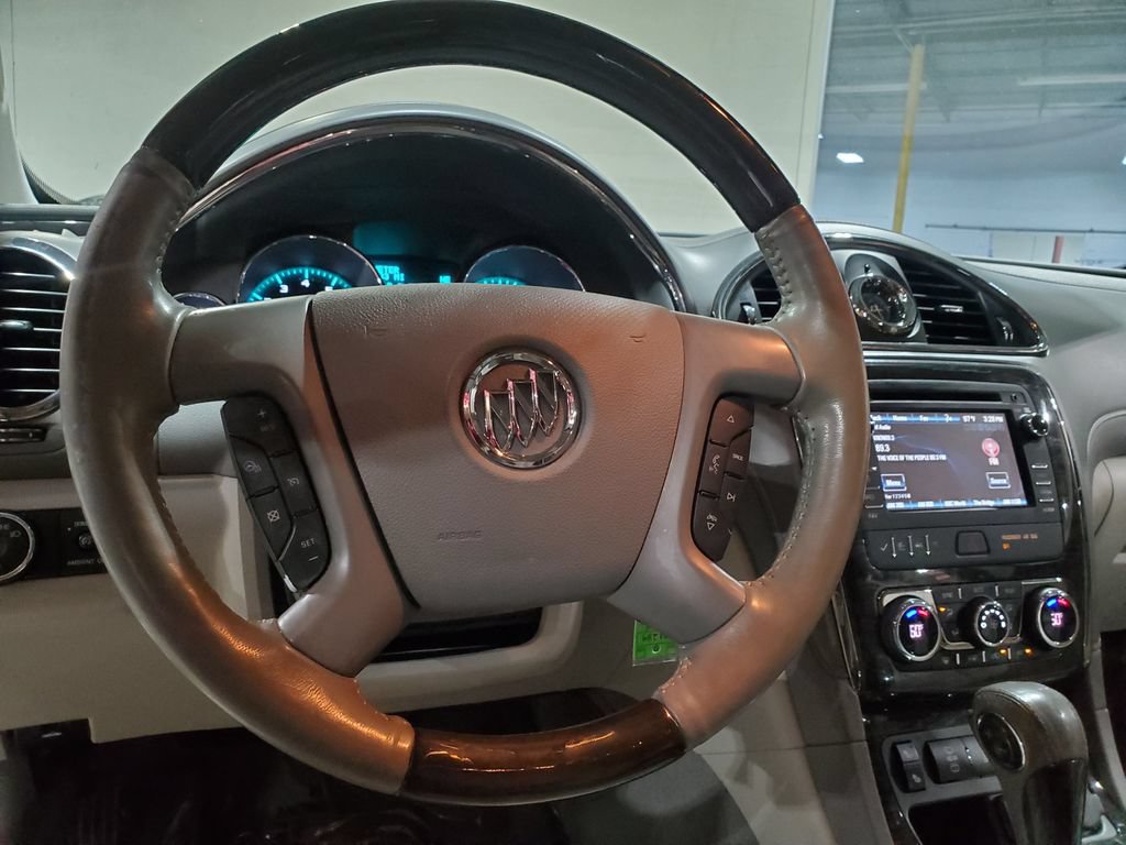 Used 2015 Buick Enclave Leather FWD image 26