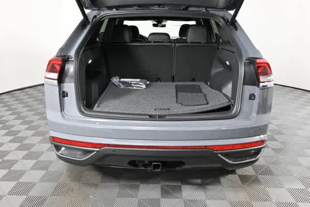 New 2026 Volkswagen Atlas Cross Sport SE FWD image 12