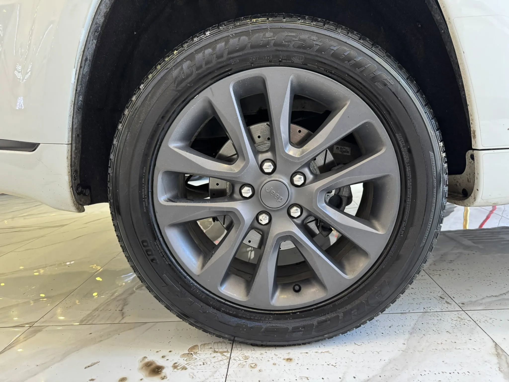 Used 2019 Jeep Grand Cherokee High Altitude AWD/4WD image 36
