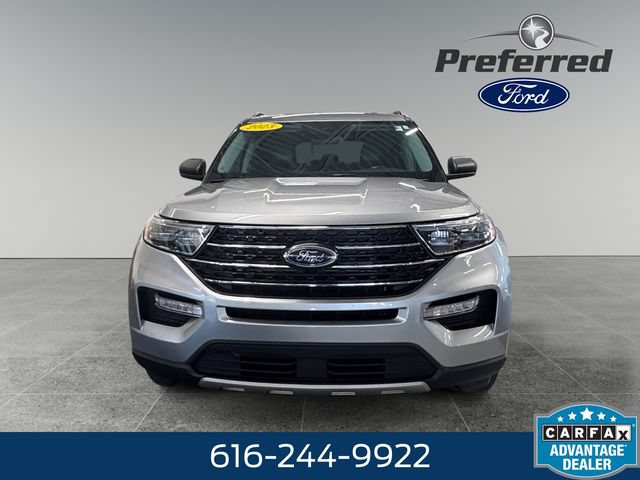 Used 2023 Ford Explorer XLT w/ Equipment Group 202A AWD/4WD image 11