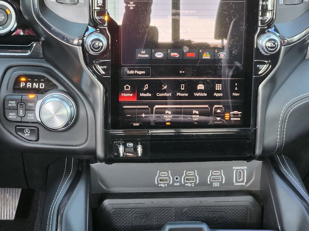 Used 2025 RAM 1500 Limited AWD/4WD image 21