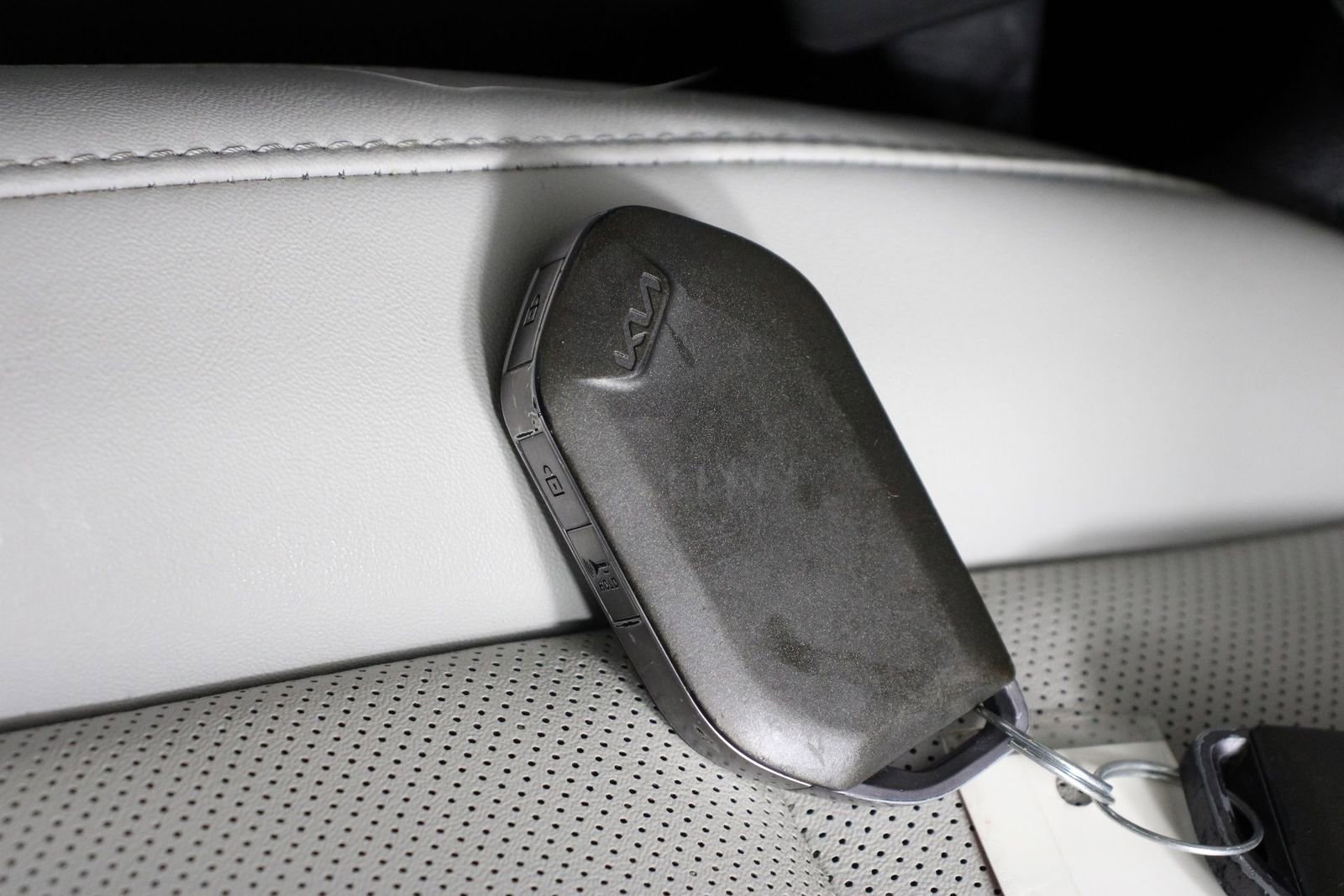 Used 2023 Kia Telluride S image 31