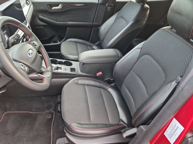 Used 2023 Ford Escape ST-Line w/ Tech Pack #1 FWD image 16