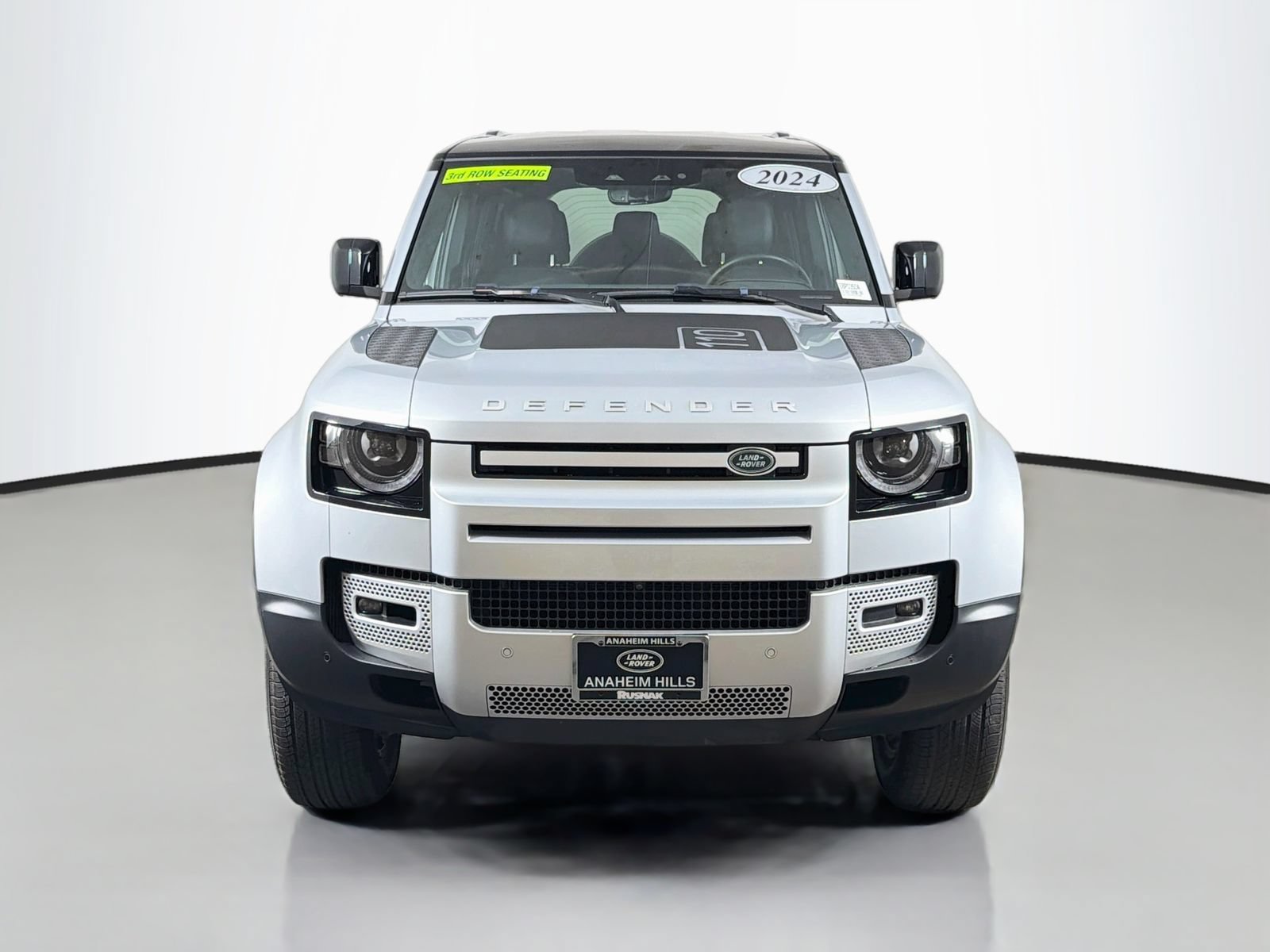 Used 2024 Land Rover Defender 110 S AWD/4WD image 8