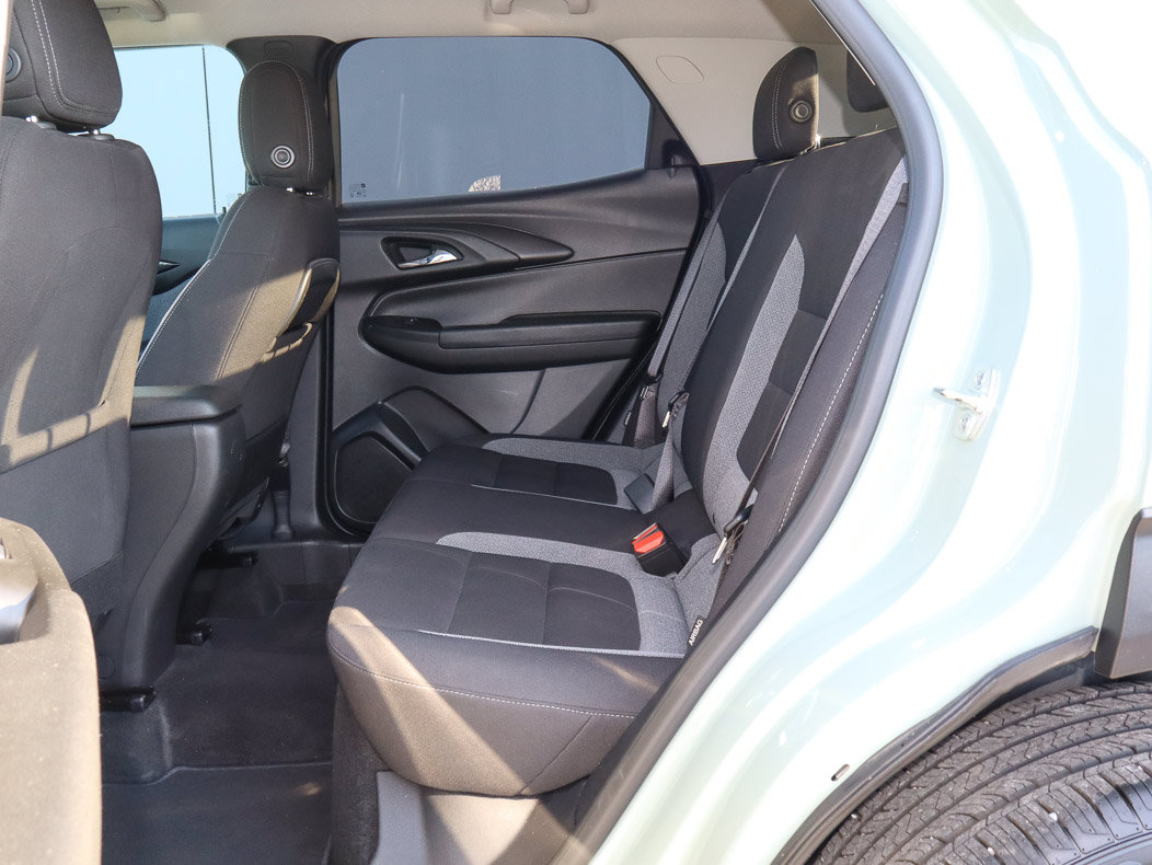 Used 2025 Chevrolet TrailBlazer LT AWD/4WD image 8
