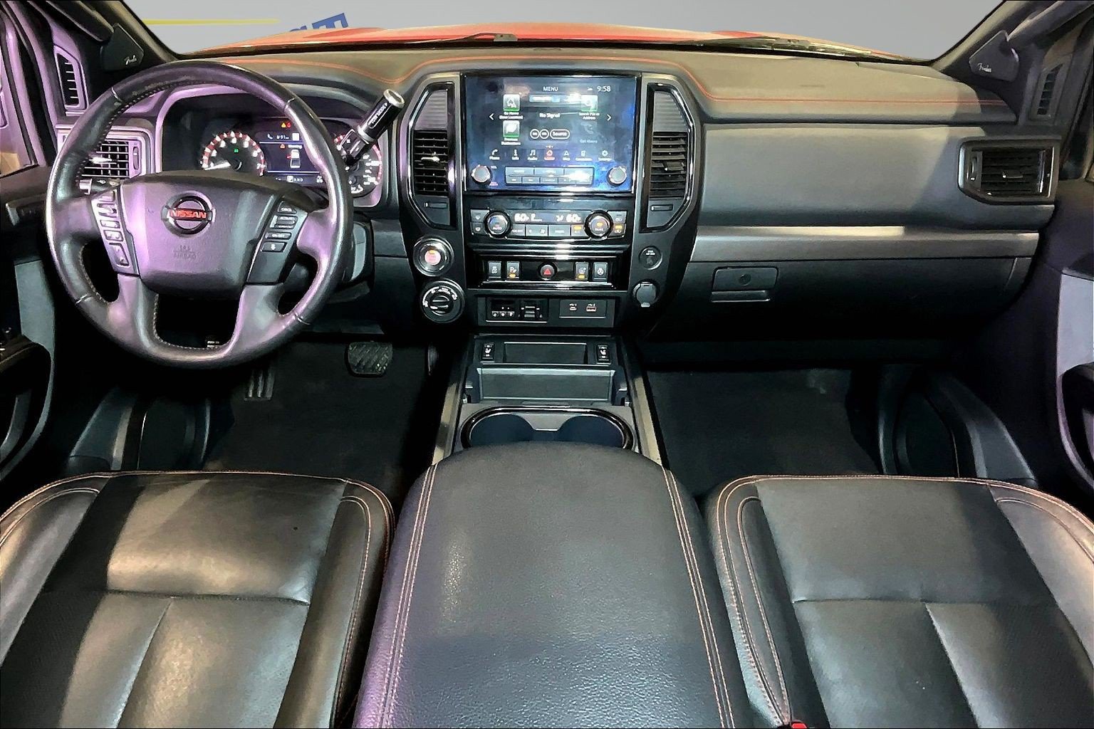 Used 2021 Nissan Titan PRO-4X w/ Pro-4x Convenience Package AWD/4WD image 9