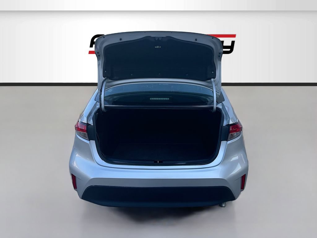 Used 2024 Toyota Corolla LE image 23