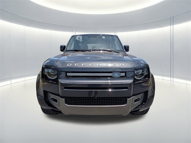 New 2025 Land Rover Defender 110 X-Dynamic SE image 8