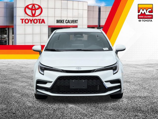 Certified 2026 Toyota Corolla SE w/ SE Premium Package AWD/4WD image 3
