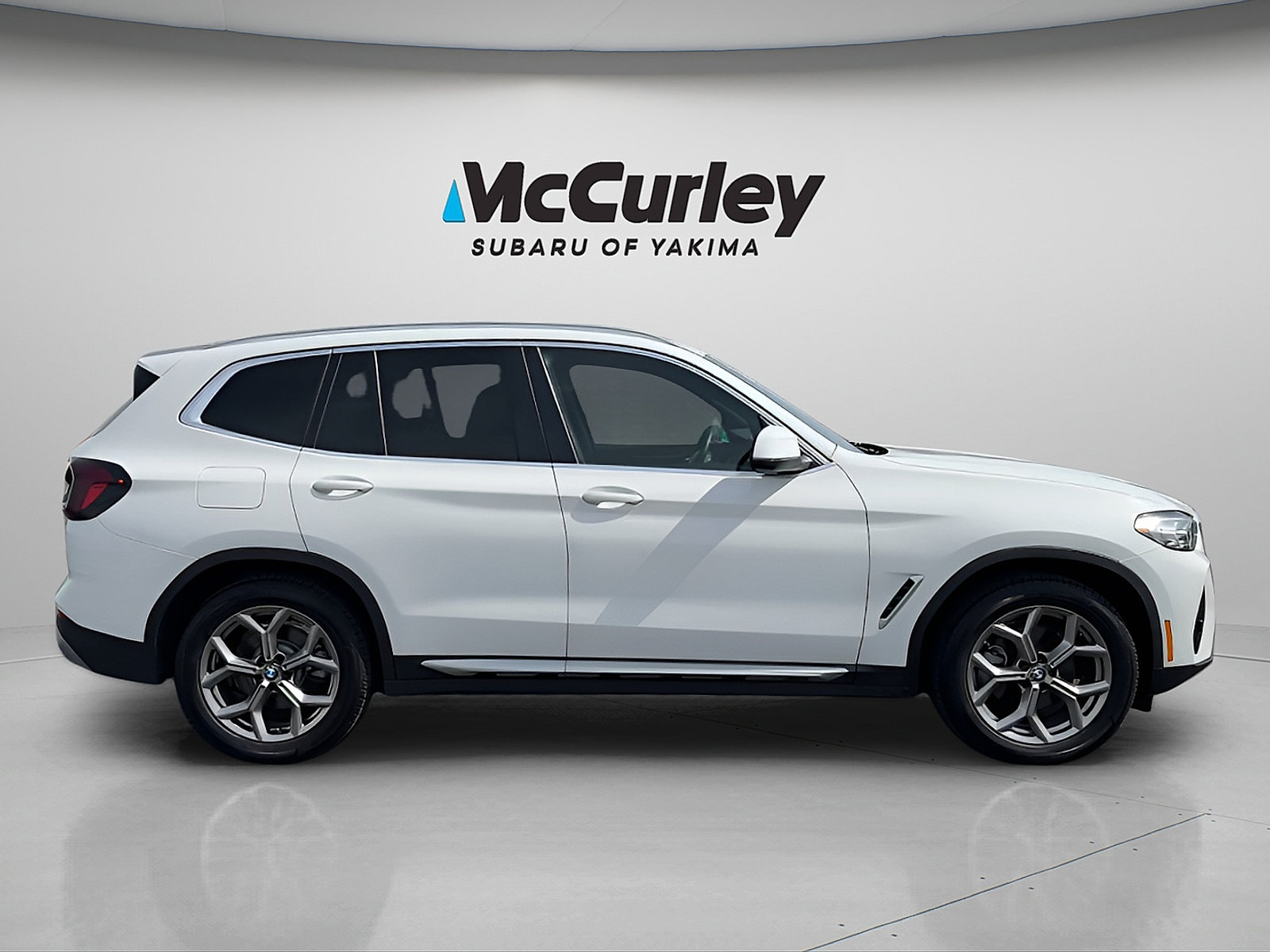 Used 2024 BMW X3 xDrive30i AWD/4WD image 7