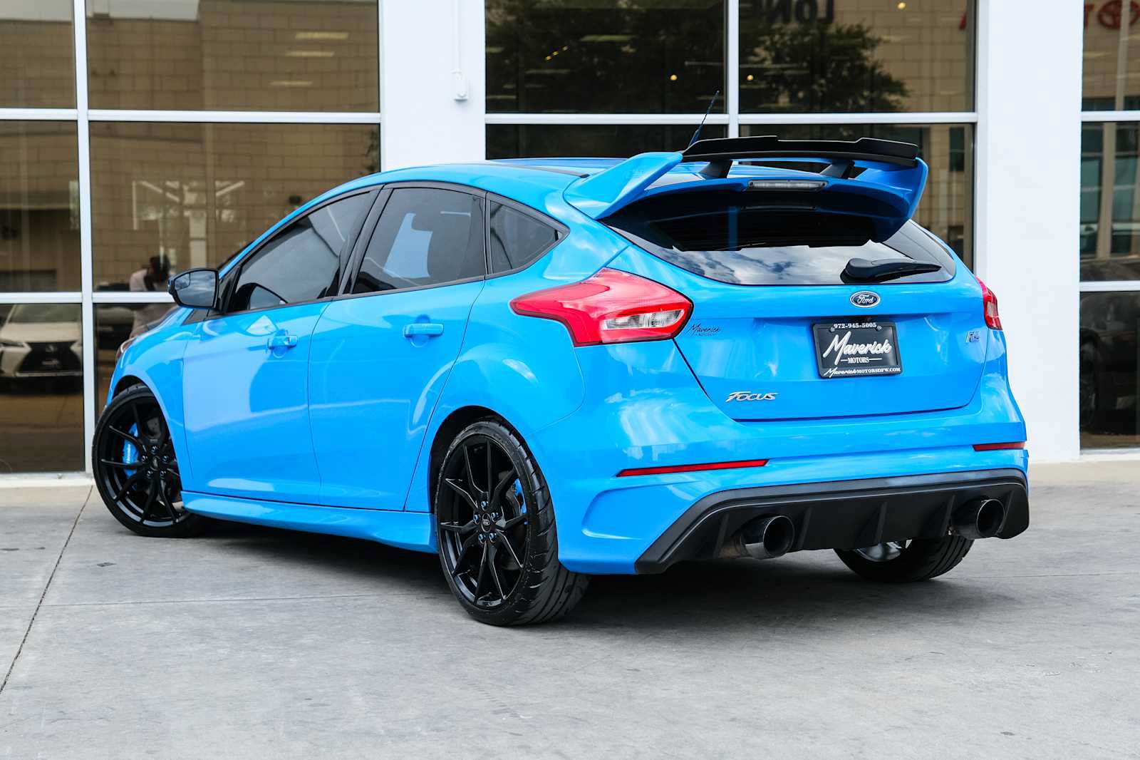 Used 2017 Ford Focus RS AWD/4WD image 19