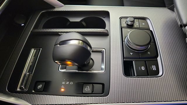 New 2026 MAZDA CX-90 Plug-In Hybrid w/Premium Sport AWD/4WD image 17
