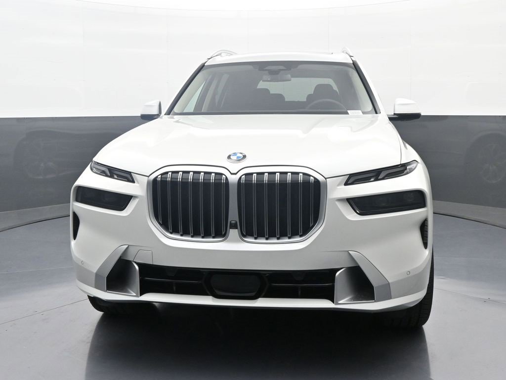 New 2026 BMW X7 xDrive40i image 2