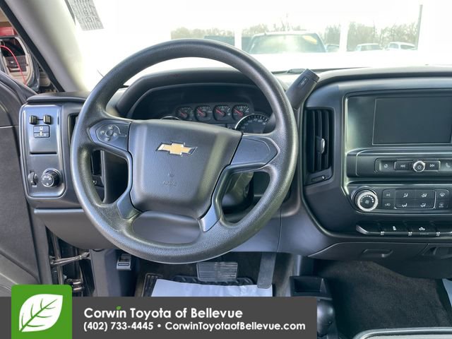 Used 2018 Chevrolet Silverado 1500 Custom w/ Custom Value Package AWD/4WD image 21