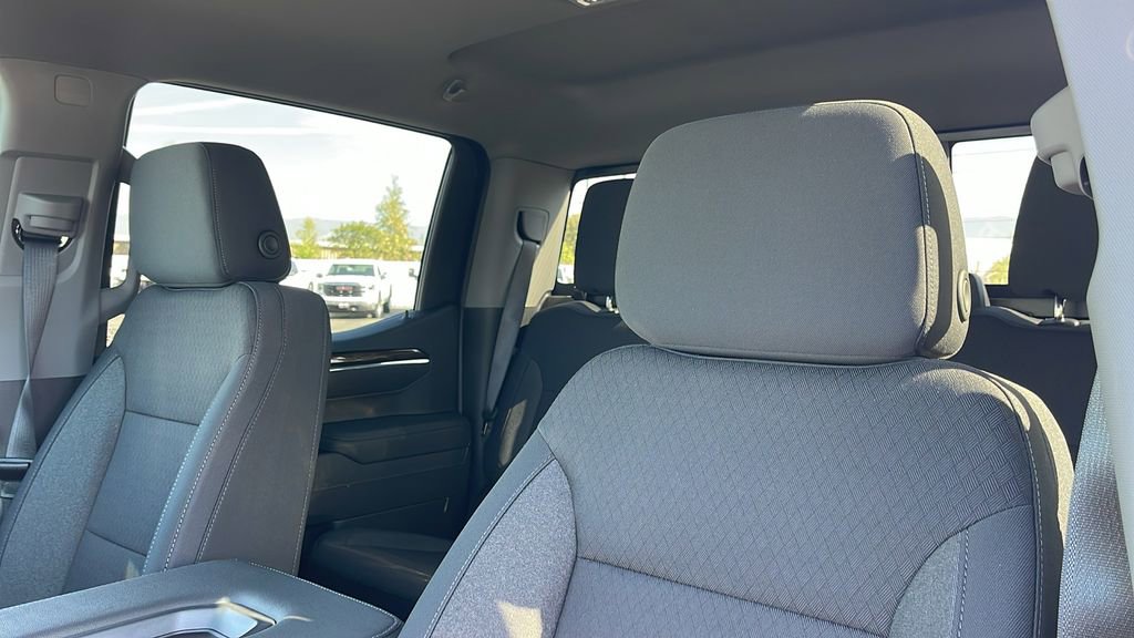 New 2026 GMC Sierra 1500 SLE w/ Preferred Package image 12