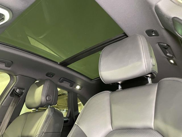 Used 2021 Porsche Macan image 18