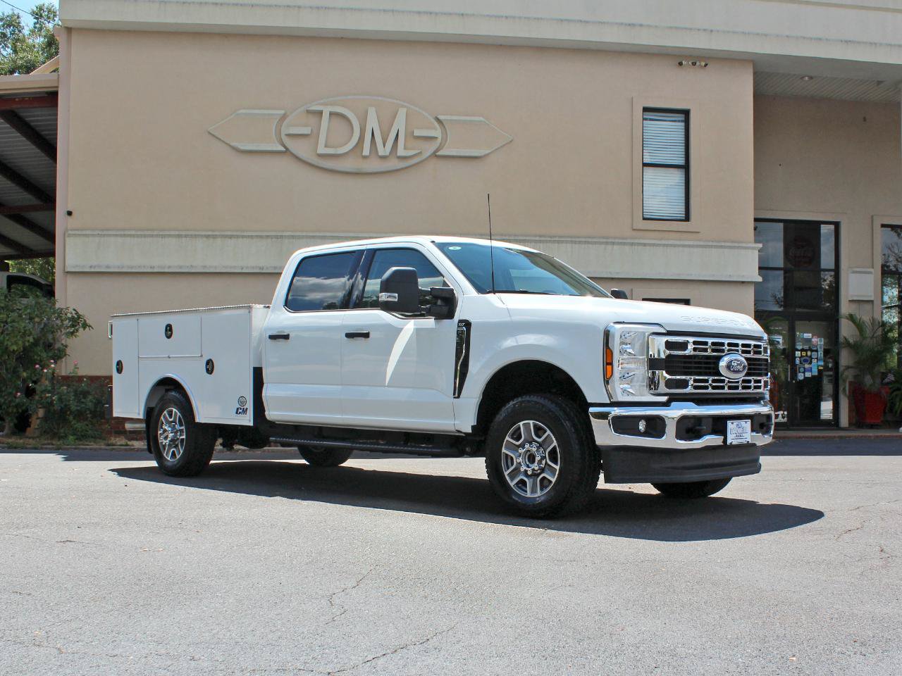 Used 2025 Ford F350 XLT AWD/4WD image 5