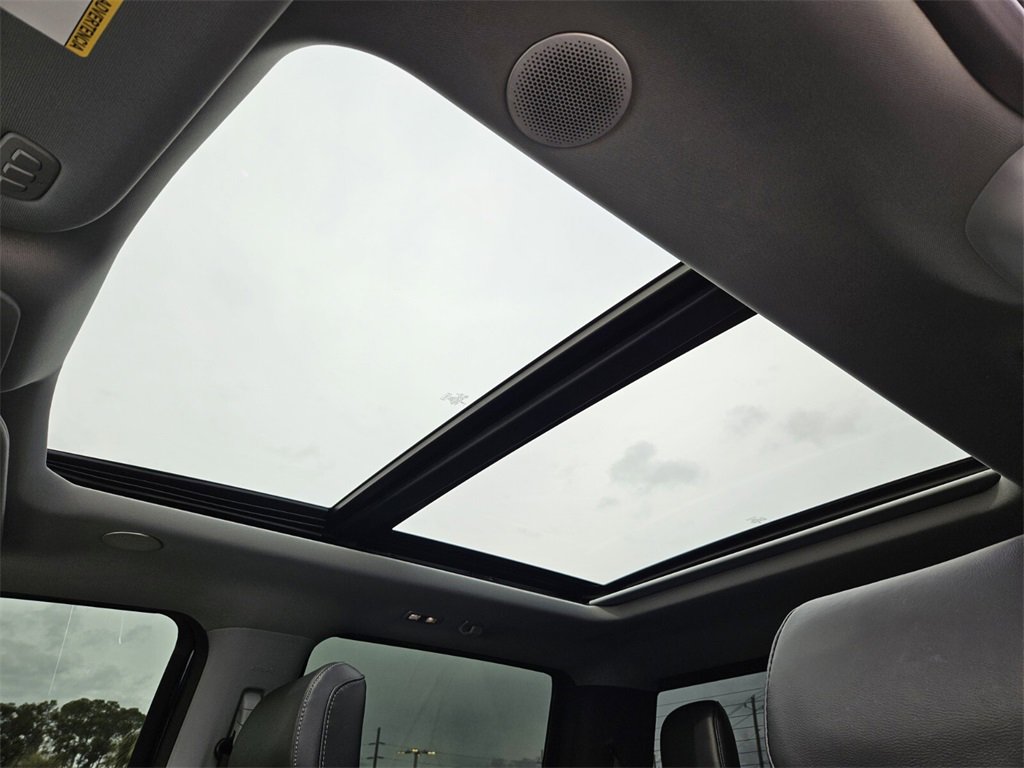 Used 2024 Ford F250 Lariat w/ Lariat Ultimate Package image 17